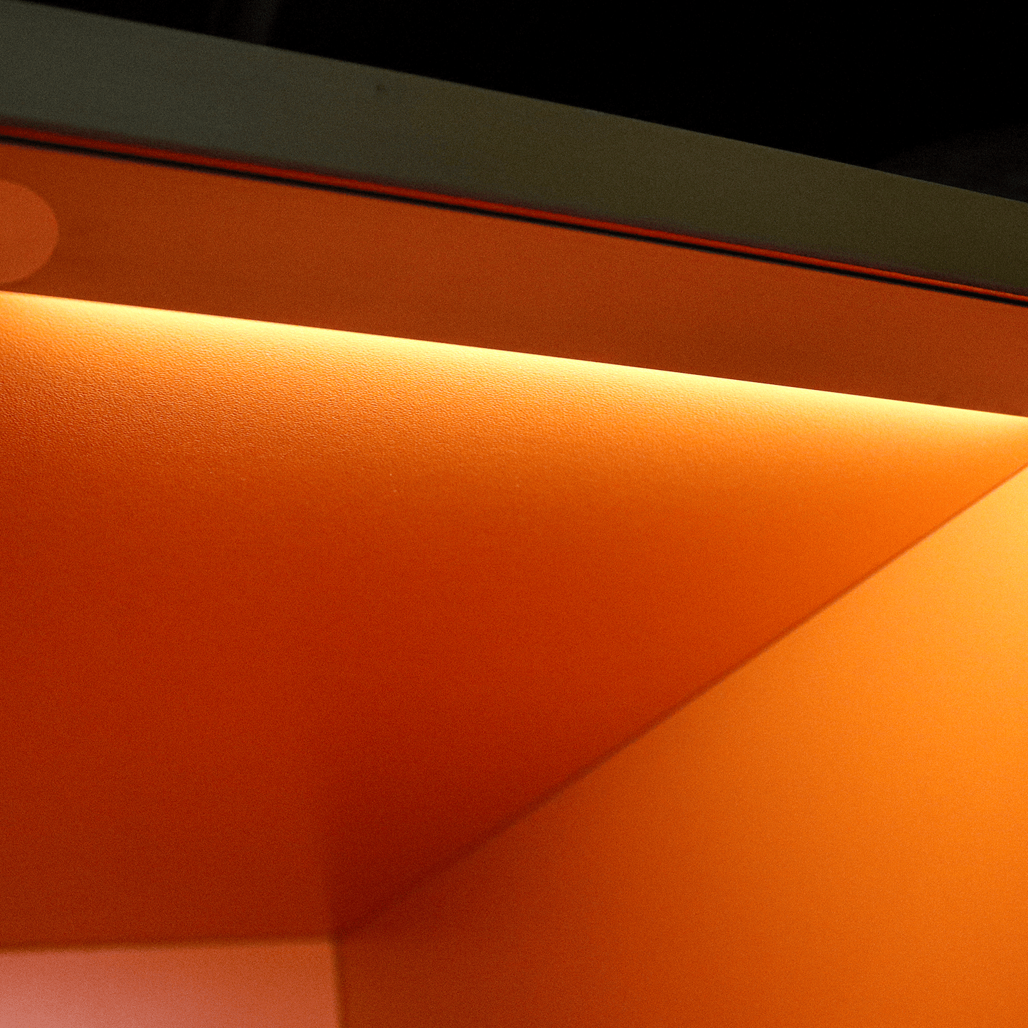A230 Triangle LED Light – Surface-Mounted, Modern Low-Profile Fixture